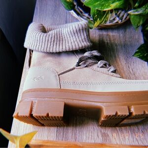 UGG Knit Cuff Tan Boots